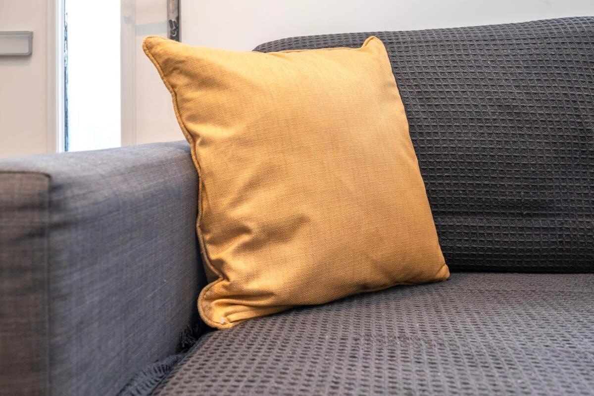 Cozy Single Level Flat With Parking Daire Enfield Dış mekan fotoğraf